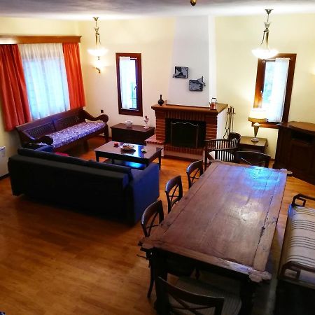 Villa Ευορέων ペルトゥーリ エクステリア 写真